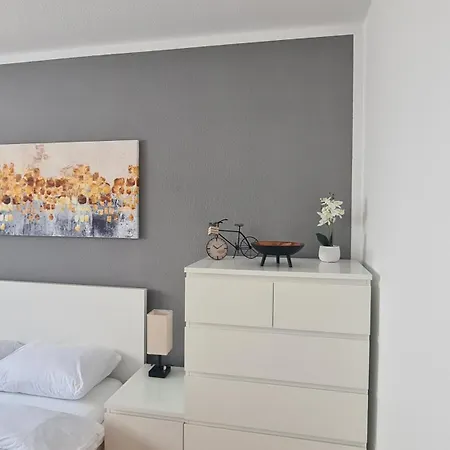 Cozy City Apartments, 2-Room Flat For Vacation & Messe Duesseldorf, Perfect Connectivity Ratingen Exterior photo