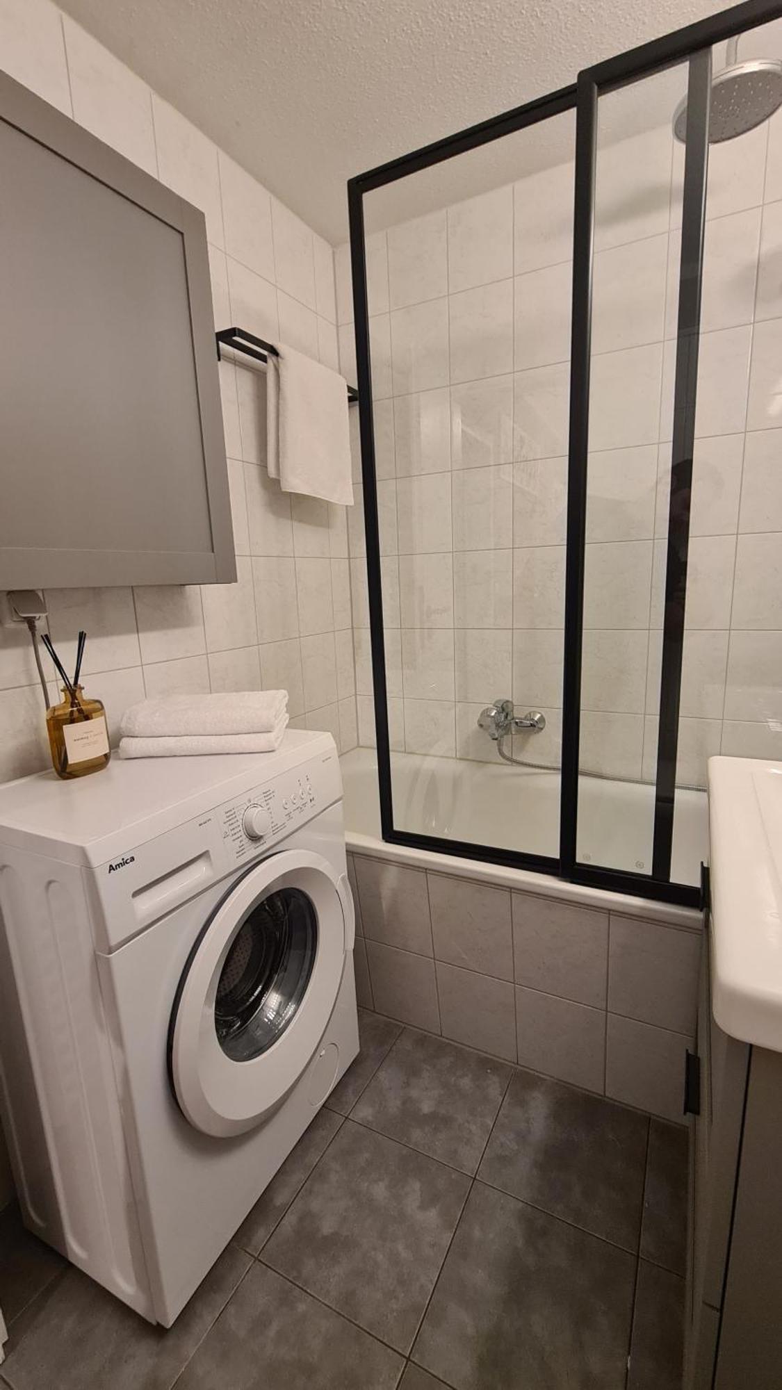 Cozy Apartments, 2-room Flat For Vacation & Messe Duesseldorf, Perfect Connectivity Ratingen
